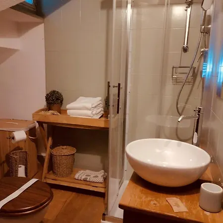 Mansardacourmayeur * كورمايور